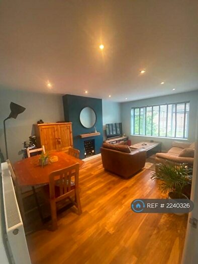 2 Bedroom Maisonette To Rent In Hammonds Lane, Great Warley, Brentwood, CM13