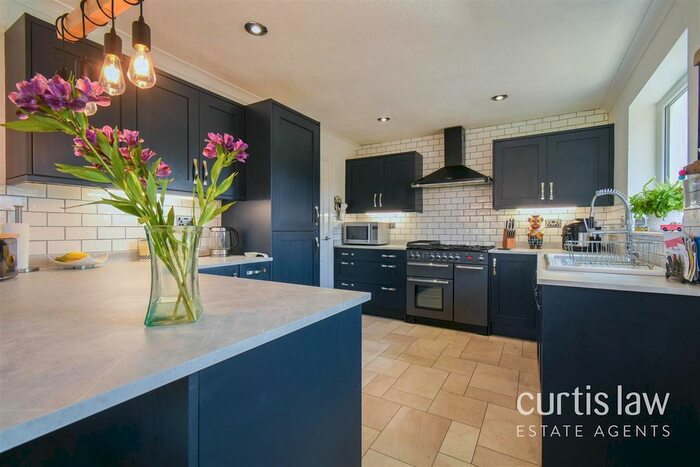 3 Bedroom Detached Bungalow For Sale In Woodlands Park, Whalley, Clitheroe, BB7