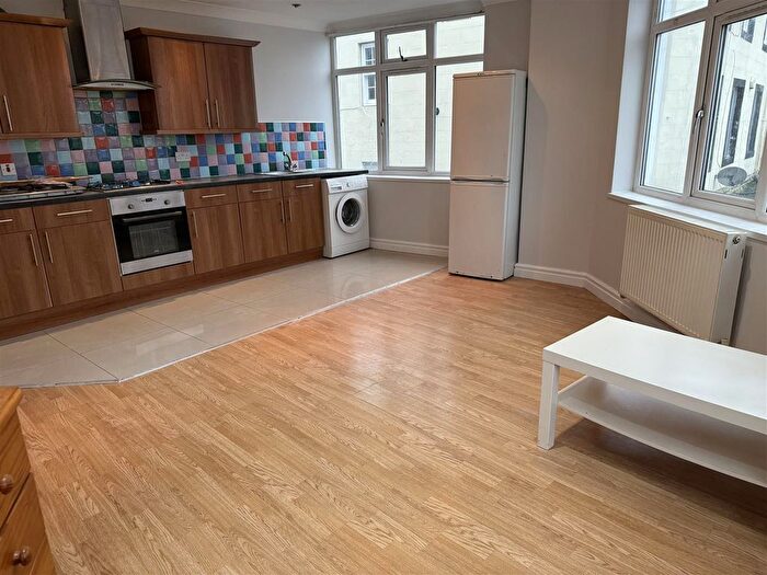 2 Bedroom Flat To Rent In Flat, Grahamsley Street, Gateshead, NE8