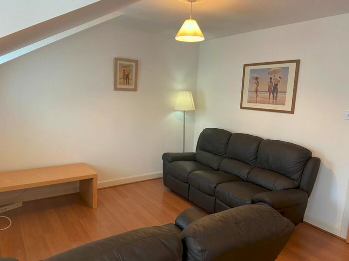 2 Bedroom Flat To Rent In Polmuir Road, Ferryhill, Aberdeen AB11