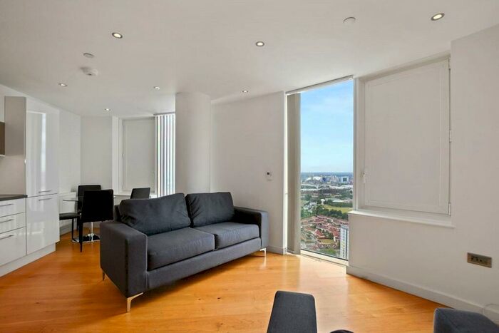 2 Bedroom Apartment To Rent In High Street, London, E15