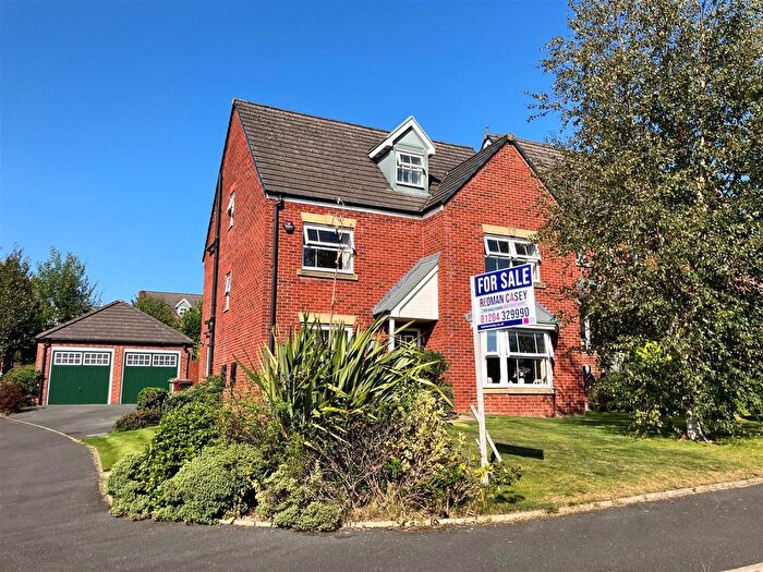 4 Bedroom Detached House For Sale In Silver Birch Close, Lostock, Bolton, BL6