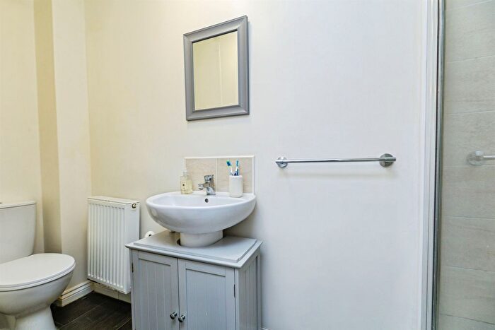 2 Bedroom Semi-Detached House For Sale In Buzzard Avenue, Mexborough, S64