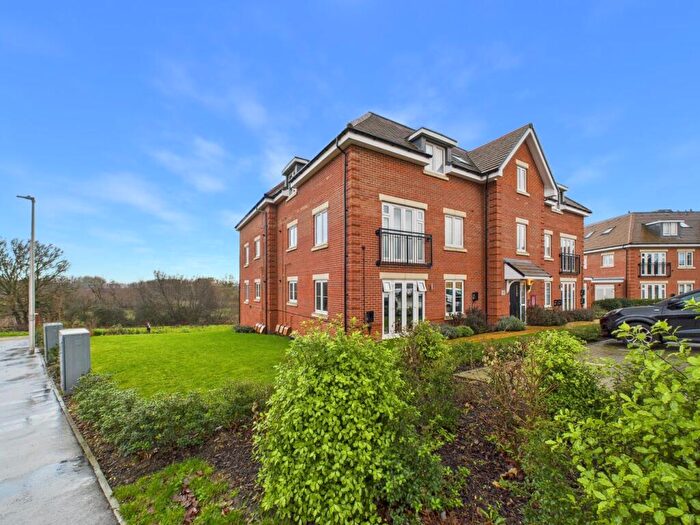 2 Bedroom Apartment To Rent In Honey Bee Street, Calcot, RG31