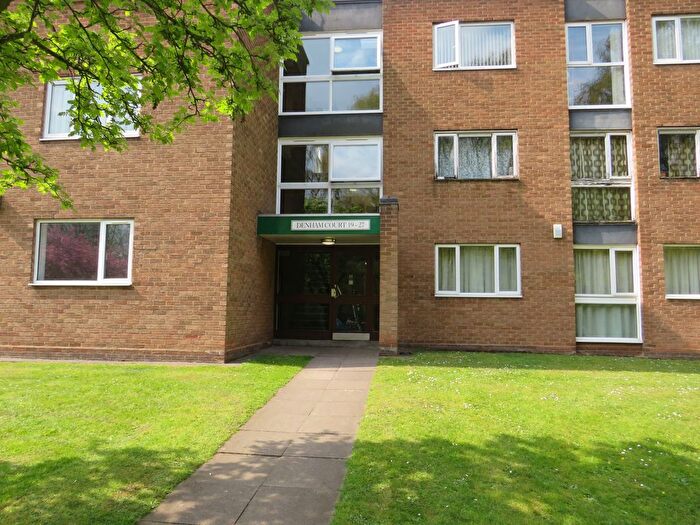 2 Bedroom Flat To Rent In Park Approach, Denham Court Park Approach, B23