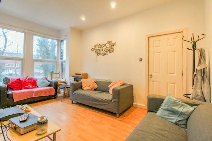 6 Bedroom Terraced House To Rent In Langdale Terrace, Headingley, LS6