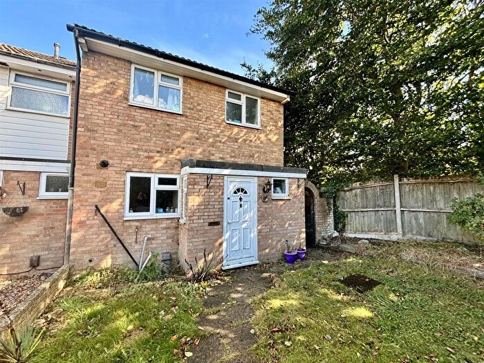 4 Bedroom End Of Terrace House For Sale In Masefield Road, Larkfield, Aylesford, ME20