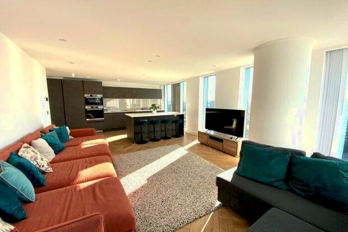 2 Bedroom Flat To Rent In Chester Road, Manchester, M15