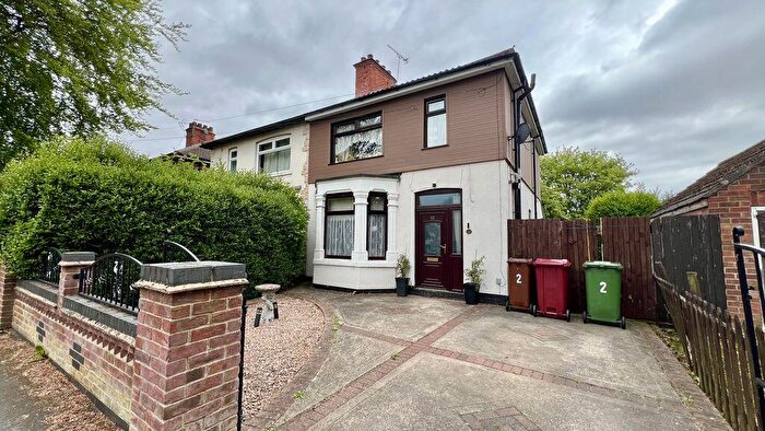 3 Bedroom Semi-Detached House For Sale In Crosby Avenue, Scunthorpe, DN15