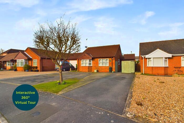 2 Bedroom Detached Bungalow For Sale In Harvest Avenue, Barton-Upon-Humber, North Lincolnshire, DN18