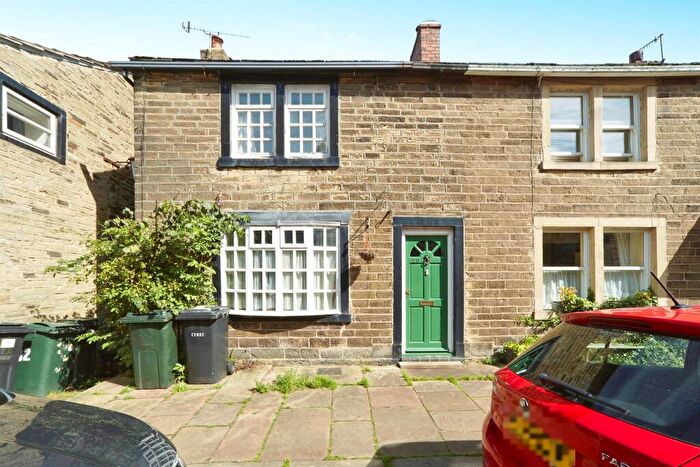 2 Bedroom End Of Terrace House For Sale In West Lane, Haworth, Keighley, BD22