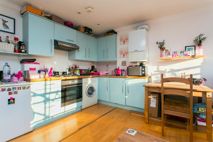 1 Bedroom Flat To Rent In Stockwell Green, London, SW9