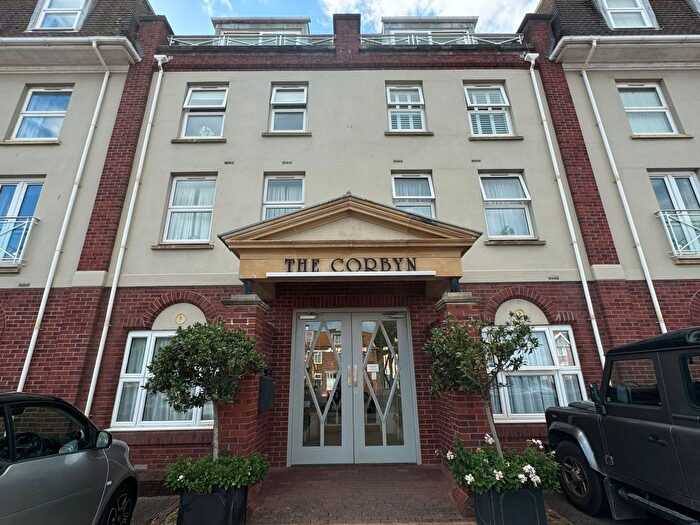 3 Bedroom Flat To Rent In Torbay Road, Torquay, TQ2