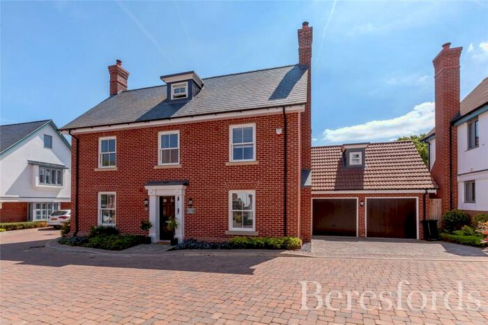 4 Bedroom Detached House For Sale In Woodland Way, Edney Common, CM1