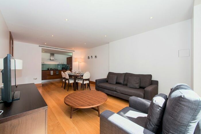 2 Bedroom Flat To Rent In Baker Street, London, NW1