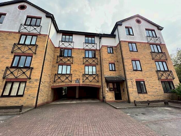 2 Bedroom Flat To Rent In Admiral House, Viersen Platz, Peterborough, PE1