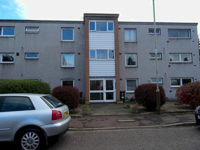 2 Bedroom Flat To Rent In Muirton Place, Perth, PH1