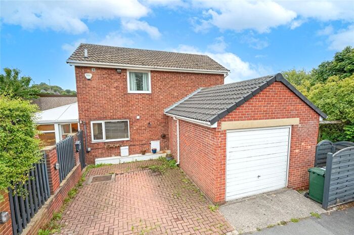 3 Bedroom Detached House For Sale In Hazel Grove, Flockton, Wakefield, West Yorkshire, WF4