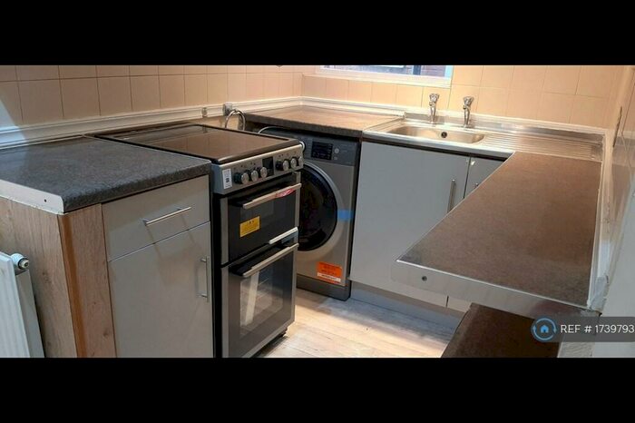 1 Bedroom Flat To Rent In Craven Road, Newbury, RG14