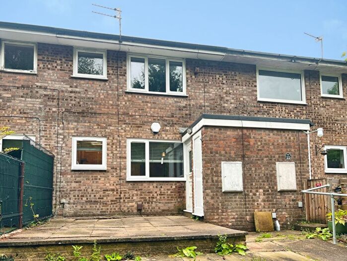 1 Bedroom Flat For Sale In Tong Clough, Bolton, BL7