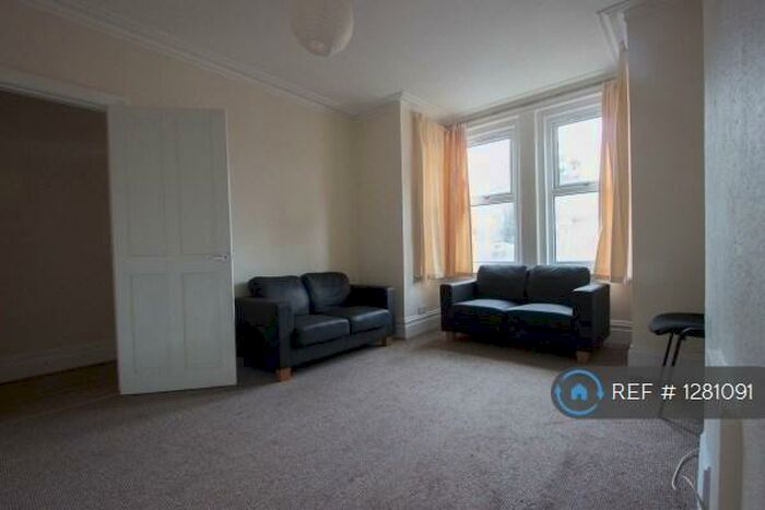 4 Bedroom Terraced House To Rent In Portswood Road, Southampton, SO17