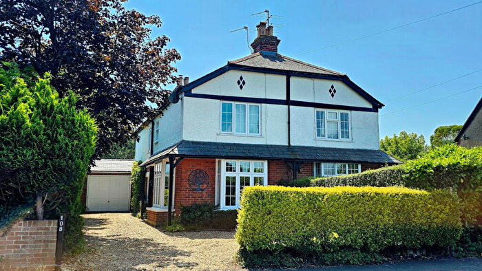 3 Bedroom Semi Detached House For Sale In Enborne Road, Newbury, RG14