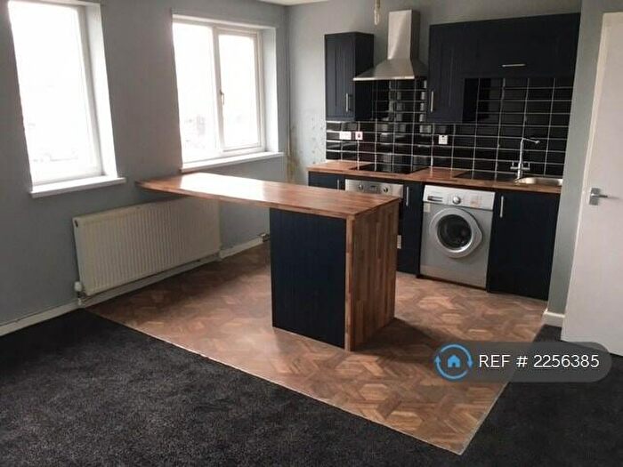 1 Bedroom Flat To Rent In Wythenshawe, Manchester, M22