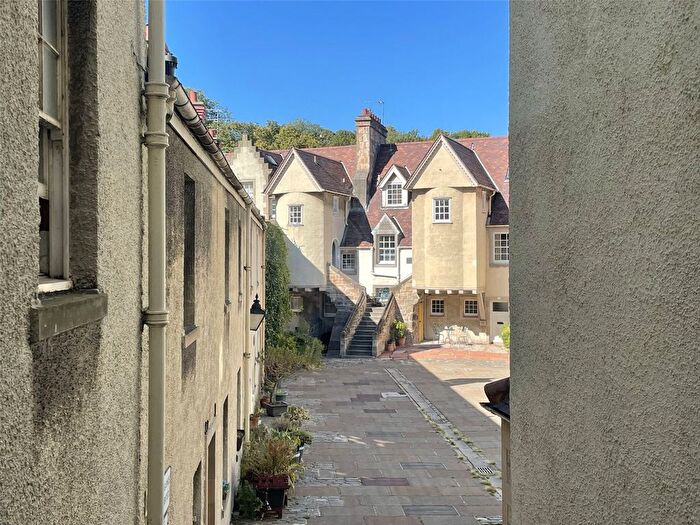 4 Bedroom Flat To Rent In White Horse Close, Holyrood, Edinburgh, EH8