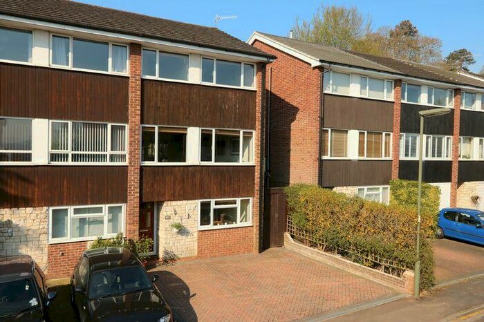 3 Bedroom Terraced House To Rent In Hall Close, Godalming, GU7