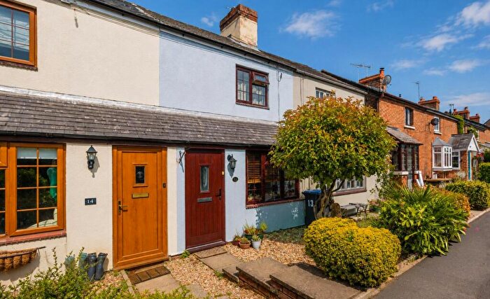 2 Bedroom Cottage For Sale In Greaves Cottages, Stockton Road, Stockton, War, CV47