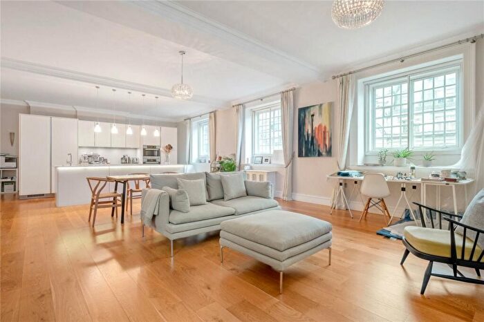 2 Bedroom Flat To Rent In Kingsway, London, WC2B
