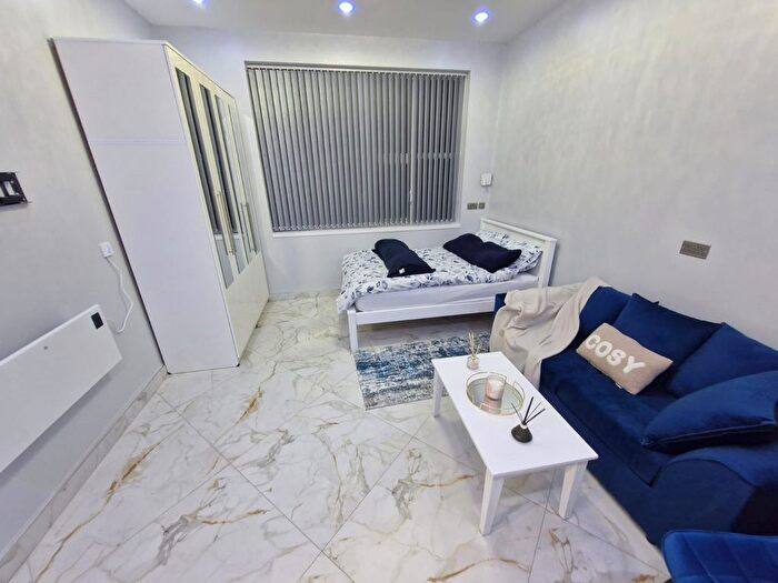 1 Bedroom Flat To Rent In Brearley Street, B19