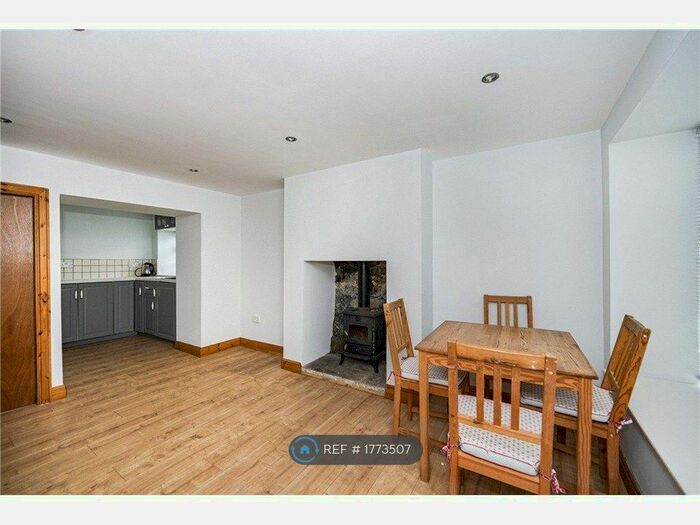 1 Bedroom End Of Terrace House To Rent In Camp Square, Thorner, Leeds, LS14