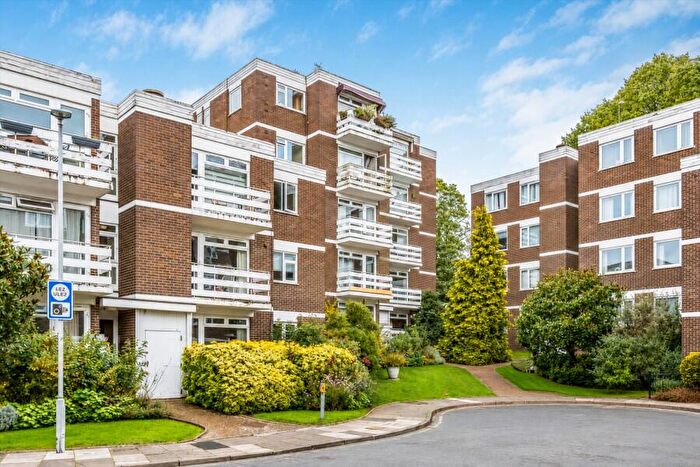 2 Bedroom Apartment To Rent In Surbiton, Kingston Upon Thames, KT6