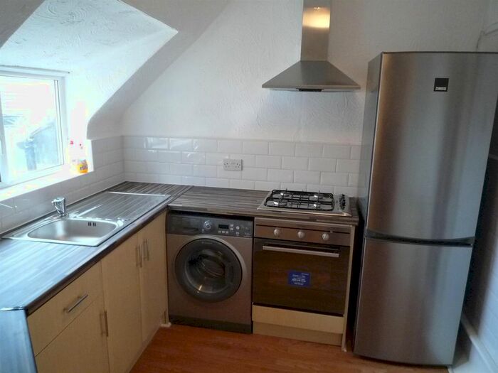 1 Bedroom Flat To Rent In Longbridge Road, Becontree, Dagenham, RM8