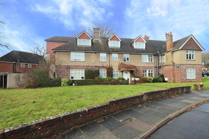 1 Bedroom Apartment For Sale In Park Avenue, Ruislip, HA4