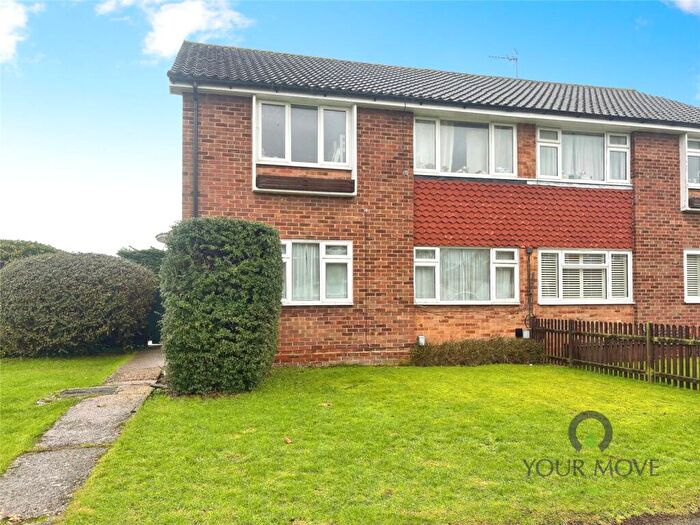 2 Bedroom Flat For Sale In Nightingale Drive, Epsom, Surrey, KT19