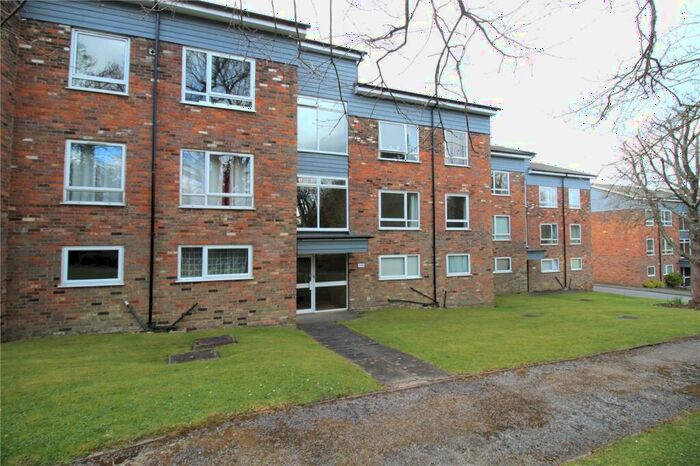 1 Bedroom Apartment To Rent In White Hill Court, Berkhamsted, Hertfordshire, HP4