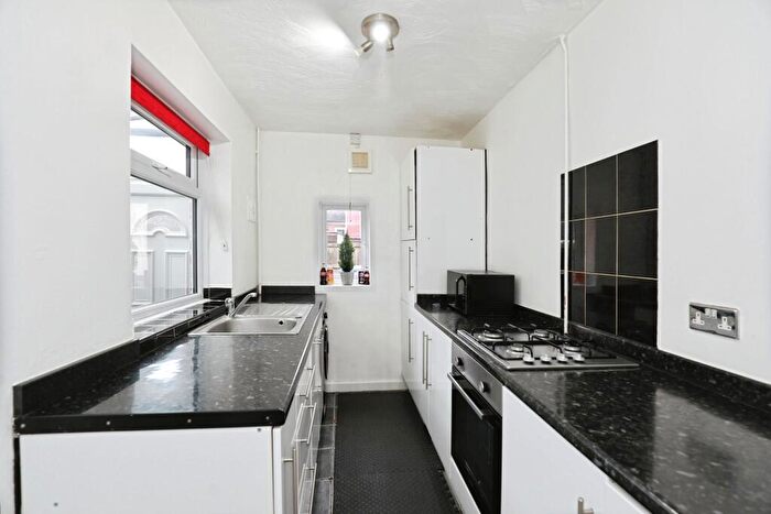 2 Bedroom End Of Terrace House For Sale In Clanway Street, Tunstall, Stoke-on-trent, ST6