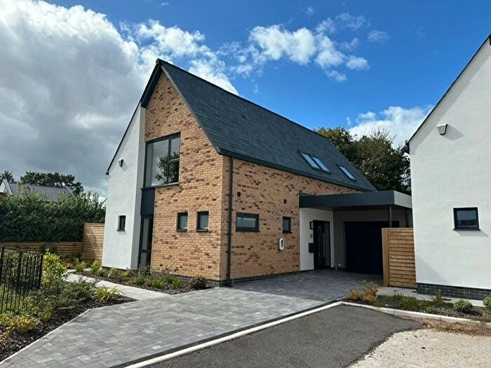 4 Bedroom Detached House To Rent In Berkeley Park, Topsham, Exeter, EX3