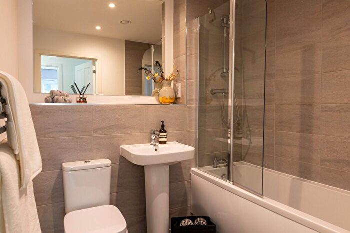 2 Bedroom Flat To Rent In Flat, Sherborne Place, Birmingham, B16