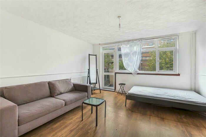 2 Bedroom Flat To Rent In Balman House, Rotherhithe New Road, London, SE16