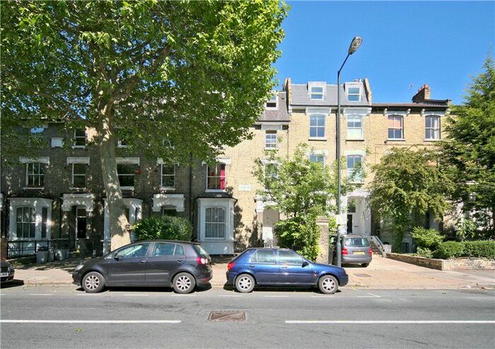 3 Bedroom Flat To Rent In Hammersmith Grove, Brackenbury Village, London, W6