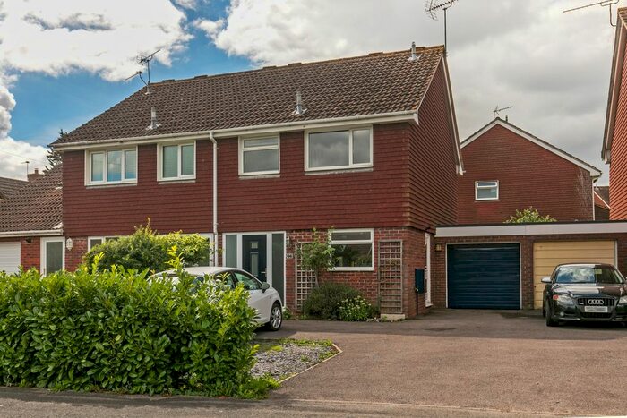 3 Bedroom Semi-Detached House To Rent In Springvale Road, Winchester, Hampshire, SO23