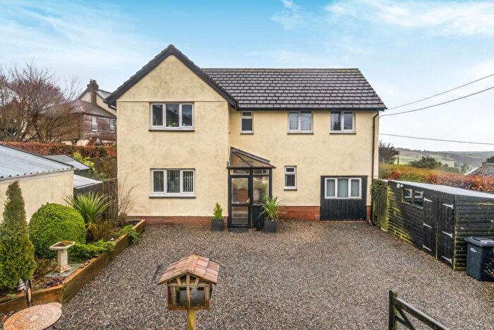 3 Bedroom Detached House For Sale In South View, Barnstaple, Devon, EX31