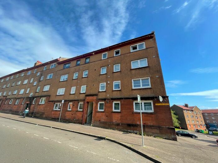 1 Bedroom Flat To Rent In East Shaw Street, Greenock, Inverclyde, PA15