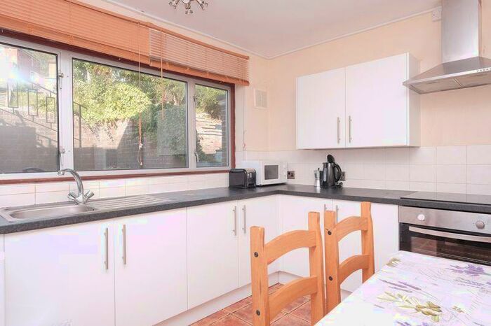 4 Bedroom Detached House To Rent In Barrow Hill, Brighton, BN1