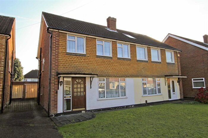 3 Bedroom Semi-detached House To Rent In Craig Drive, Uxbridge, UB8