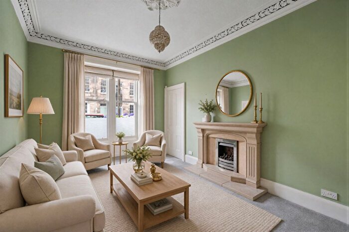 1 Bedroom Flat For Sale In / Saxe Coburg Terrace, Edinburgh, EH3