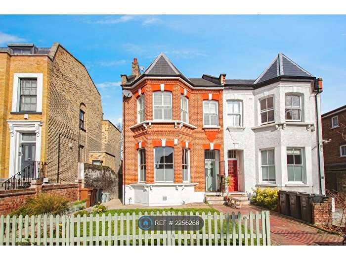 3 Bedroom Semi-Detached House To Rent In King Edward's Road, London, E9